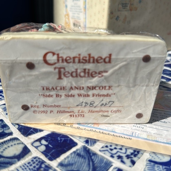 Cherished Teddies Tracie & Nicole Side By Side With Friends Figurine 911372 1992 - Picture 8 of 9